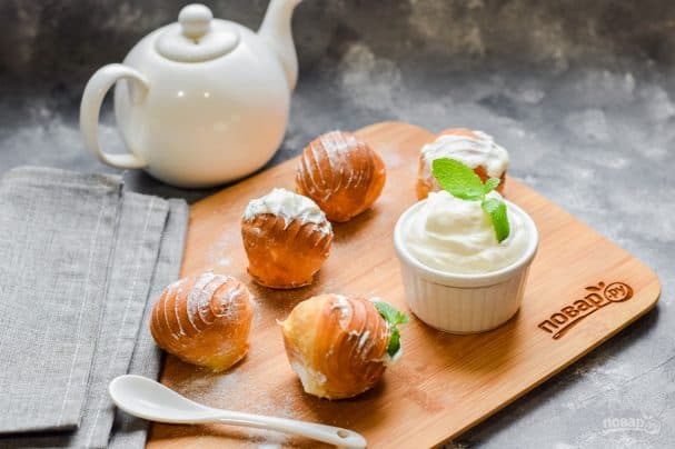 Cream for eclairs
