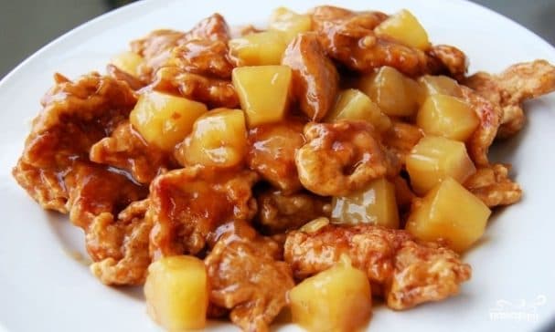 Курица с ананасами