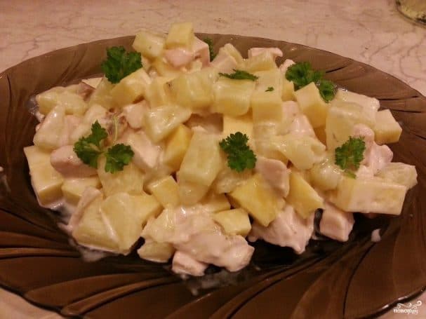 Chicken with pineapple