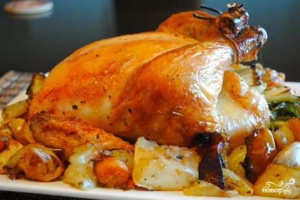 Chicken with apples baked in the oven