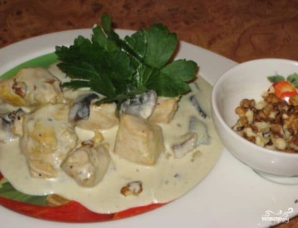 Chicken in mushroom sauce