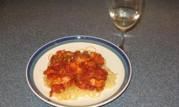 Chicken breasts with tomato sauce