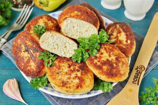 Chicken cutlets with cottage cheese
