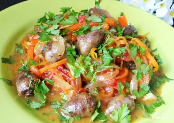 Chicken hearts with vegetables