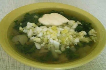 Курячий суп з кропивою