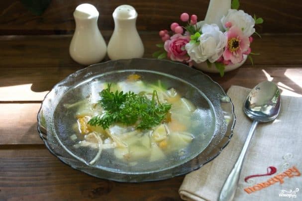 Курыны суп з лапшай