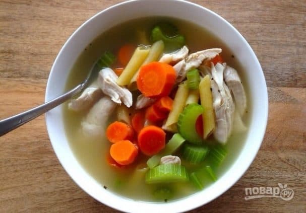 Chicken soup with vegetables and pasta