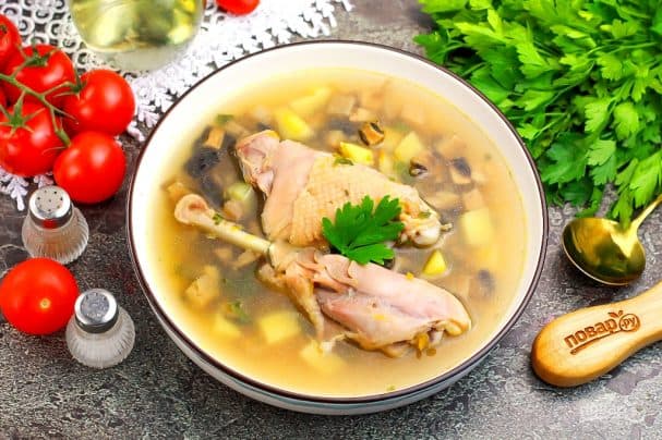 Курыны суп з шампінёнамі