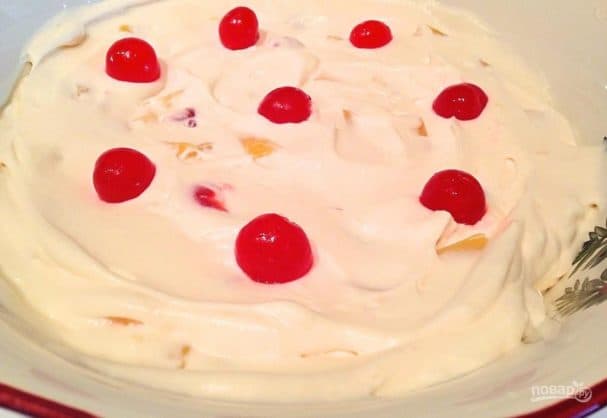 Light marshmallow dessert