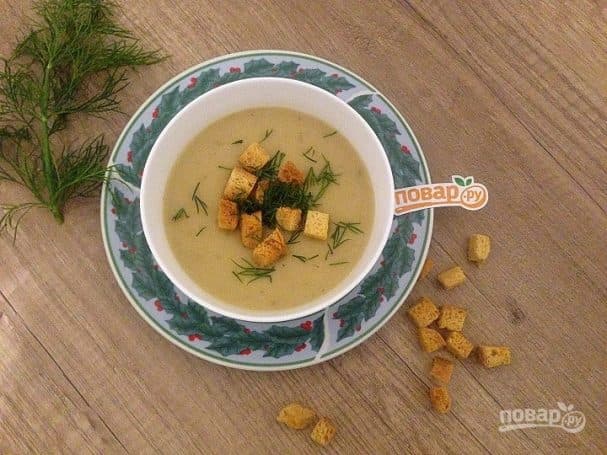 Onion and Celery Soup with Mushrooms