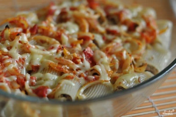 Фаршыраваныя макароны ў духоўцы