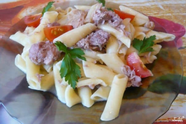 Макароны з тушанкай у мультыварцы