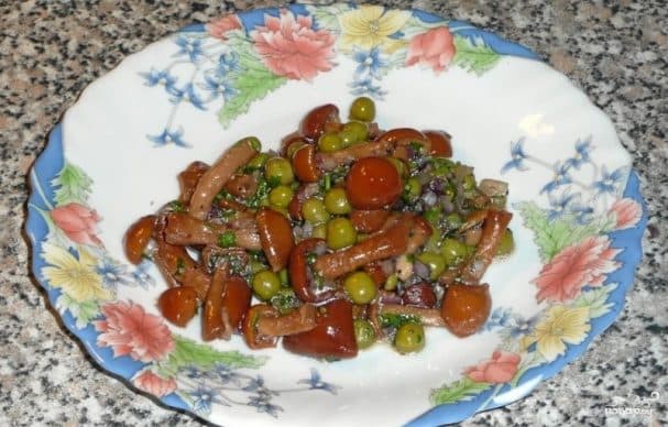 Марынаваныя апяты з гарошкам