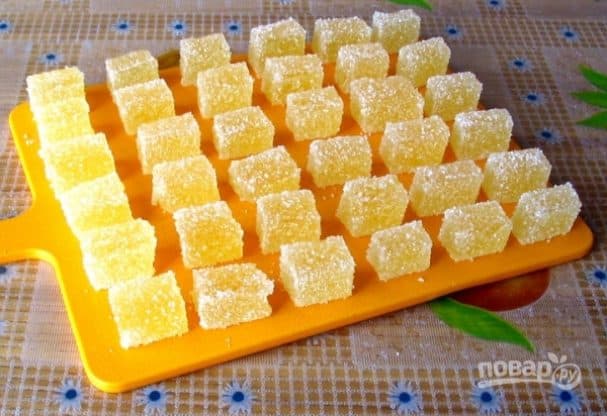 Jelly candy with gelatin