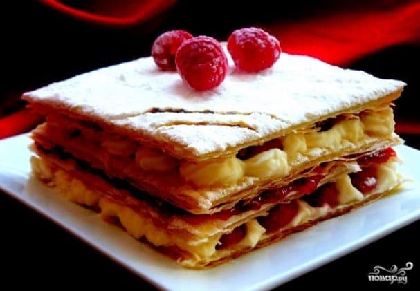 Mille-feuille with berries