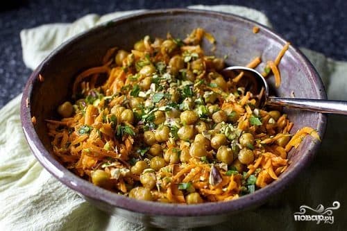 Марковы салат з нутам