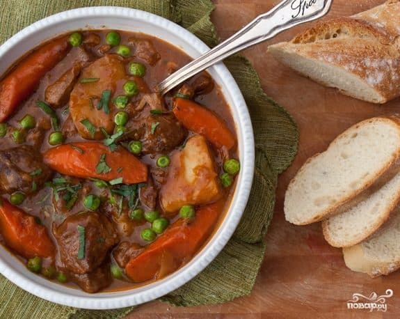 Мяснёнае рагу з бульбай