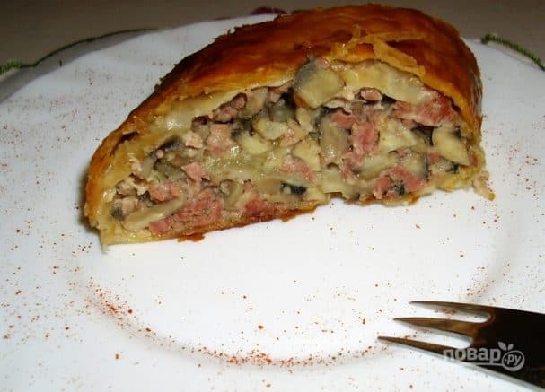 Мяснёвы пірог у духоўцы