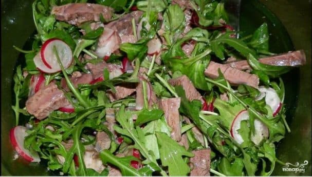 Мясной салат из говядины