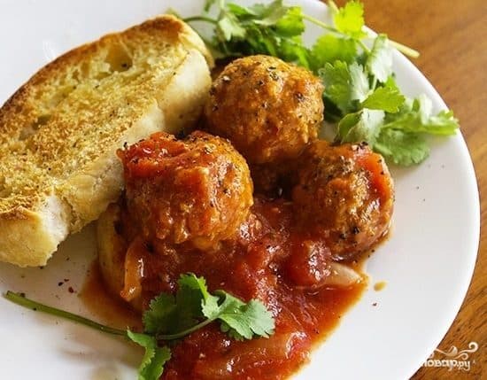 Мяснёвыя шарыкі ў духоўцы