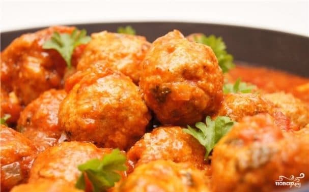 Мяснёвыя тефці ў соусе