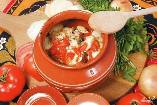 Meat in pots in an air fryer