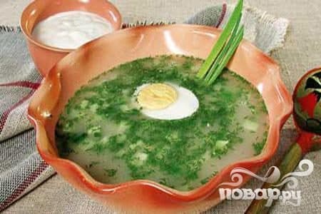 Fruit-infused kvass soup