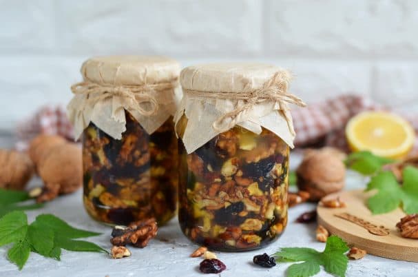 Горіхи з медом