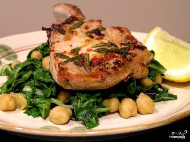 Cutlets in a frying pan