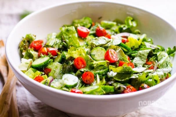 Vegetable salad in a hurry