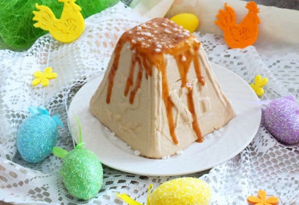 Easter dessert with boiled condensed milk