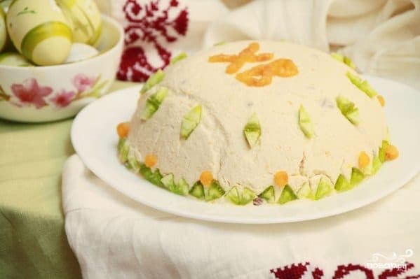 Easter with sour cream and butter