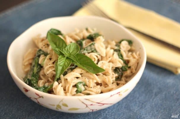 Pasta with spinach