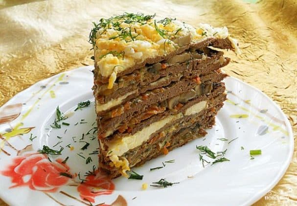 Печеночный торт с грибами