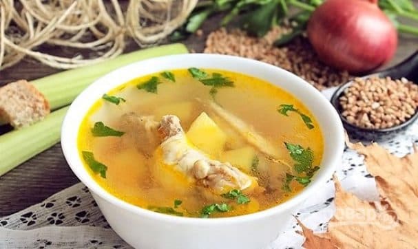 Першае з курыцы