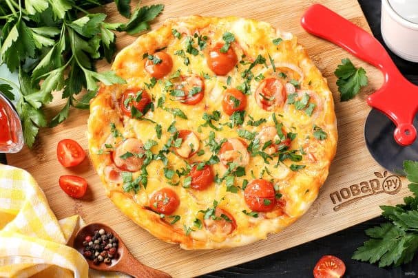 Pizza with cheese in a multicooker