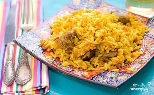 Pilaf in a multicooker with meat