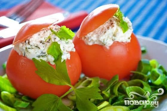 Tomatoes Stuffed with Goat Cheese