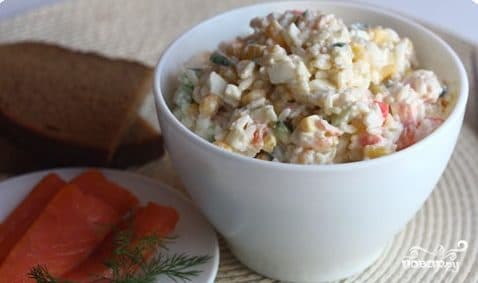 Simple salad with red fish