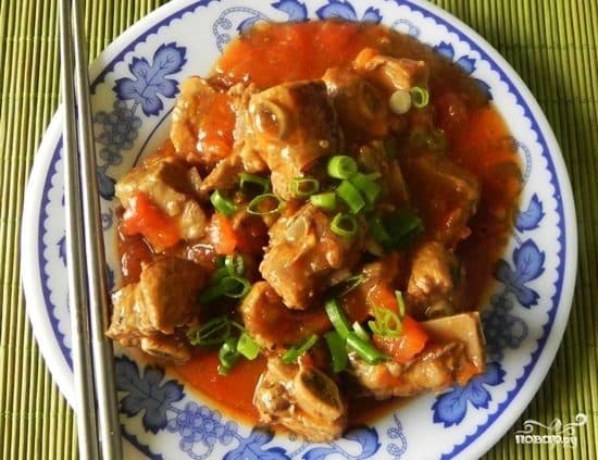 Рэбрышкі ў кісласлоным соусе