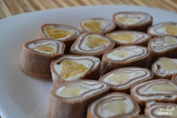 Fruit rolls
