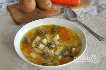 Російський суп з кнедликами