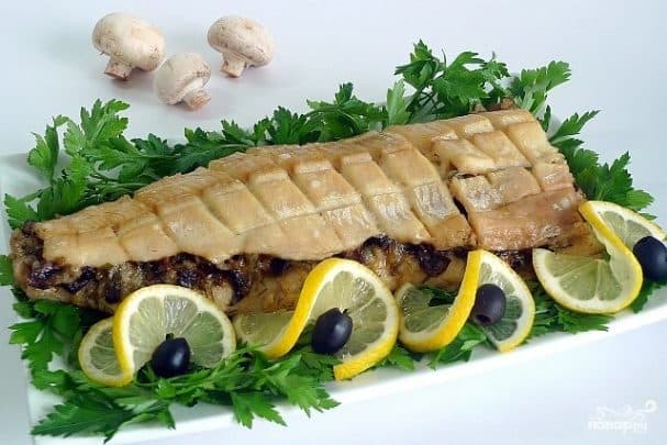 Royal-style fish with mushrooms