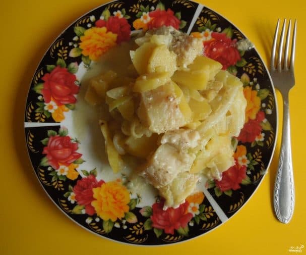 Fish stewed in a multicooker