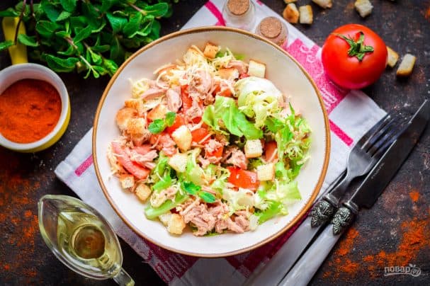 Tuna salad