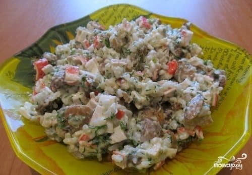 Rustic salad with mushrooms