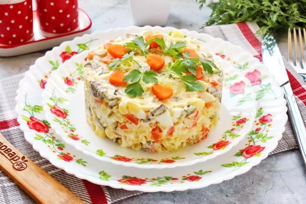 Салат з курынымі сэрцамі