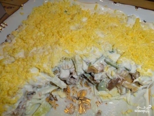 Салат из говядины с луком