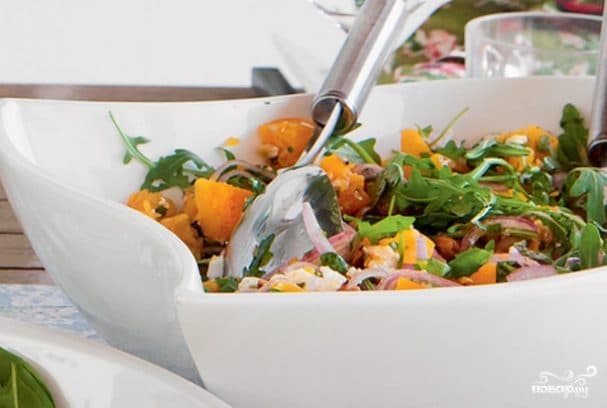 Turkey salad with oranges