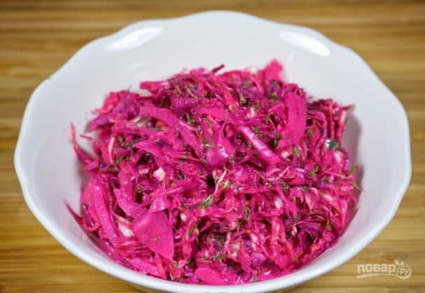 Beet and cabbage salad